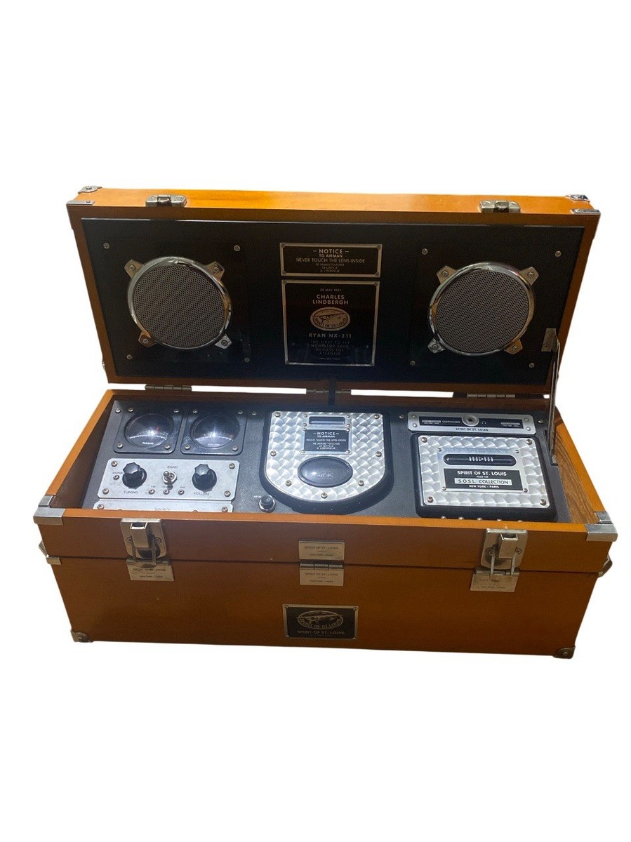 Charles Lindbergh NX-211 Spirit Of St. Louis CD & Tape Player