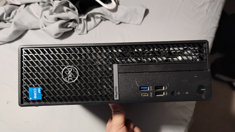 Optiplex 7020 SFF | i5-14400F | Radeon R7 Dedicated GPU | 8GB DDR5 | 250GB SSD