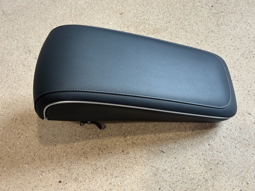 Hyundai Ioniq 5 LHD Mittelkonsole Schwarz Leder Armlehne Leather Armrest - Picture 2 of 22
