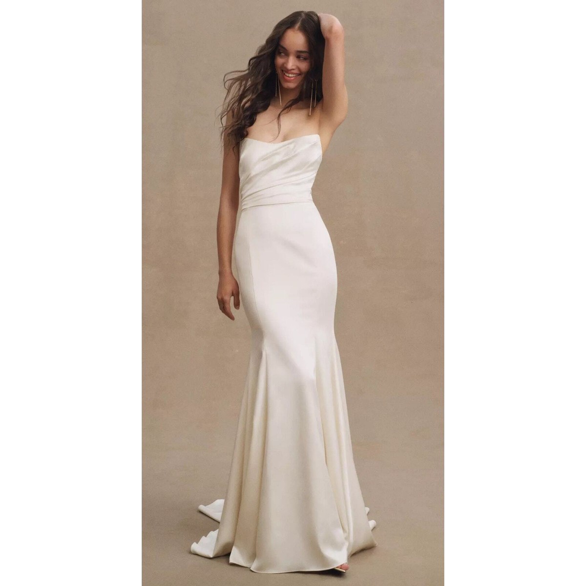 chinese dress ladies Classic Sleeveless Designer Wedding Dress: Jewel Neck, Cowl Back, Lace –  Brydealo