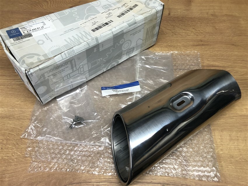 Brand New Exhaust Tail Pipe Right Facing Genuine Mercedes C219 