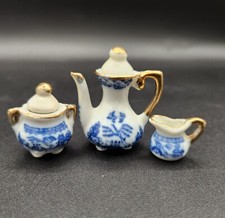 VTG Blue Willow Flow Blue Mini Teapot Cream Sugar Doll House Miniature Tea Set