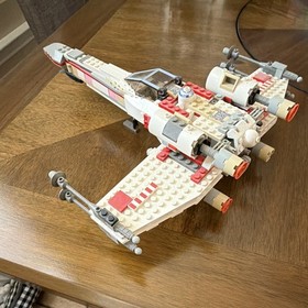 LEGO Star Wars X-wing Fighter 7140 Episode IV w/ R2-D2 Vintage 266pcs No Box