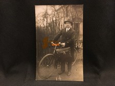 alte Foto-AK – Radfahrer, junger Mann mit Rad / Fahrrad – ca. 20er Jahre