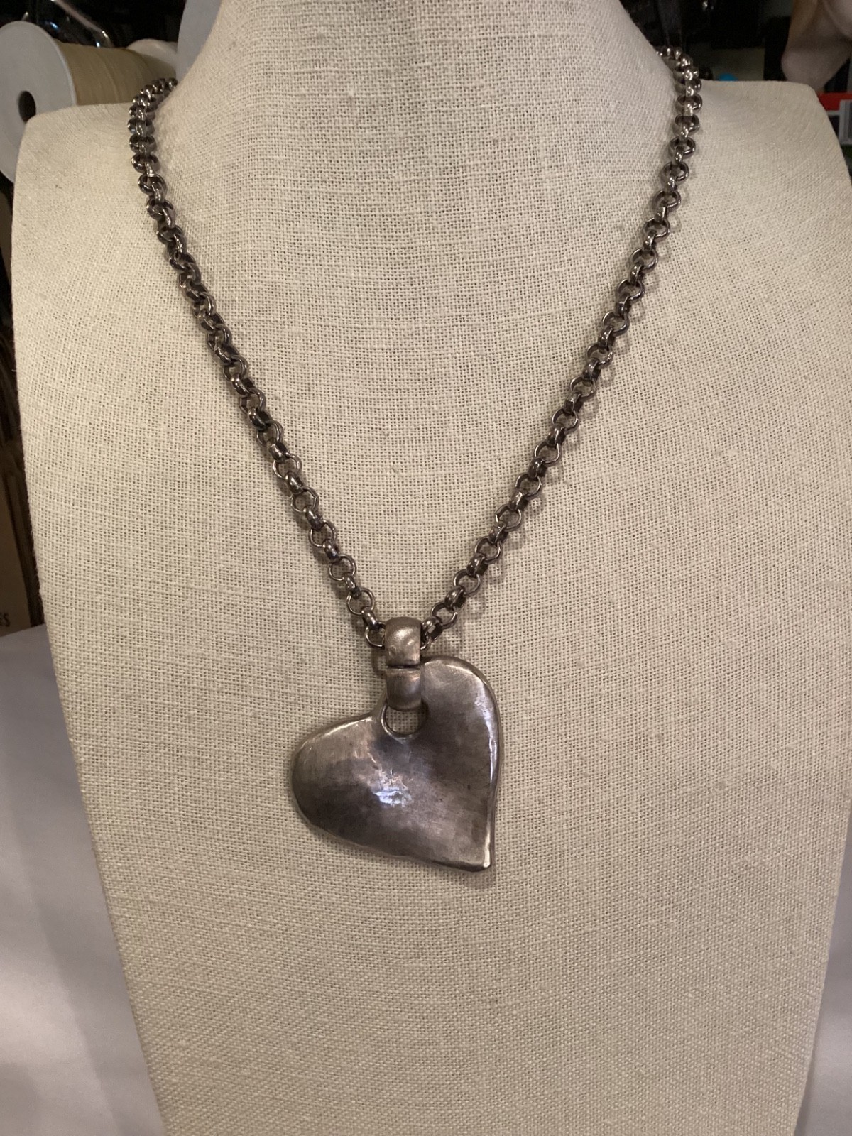 INCREDABLE AUTHENTIC SIGNED DANON HUGE HEART PEND… - image 1