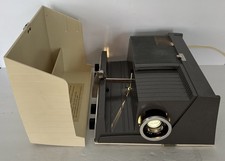 Crestline 500 AD Slide Projector Original Box Tested Works Beige Color Vintage