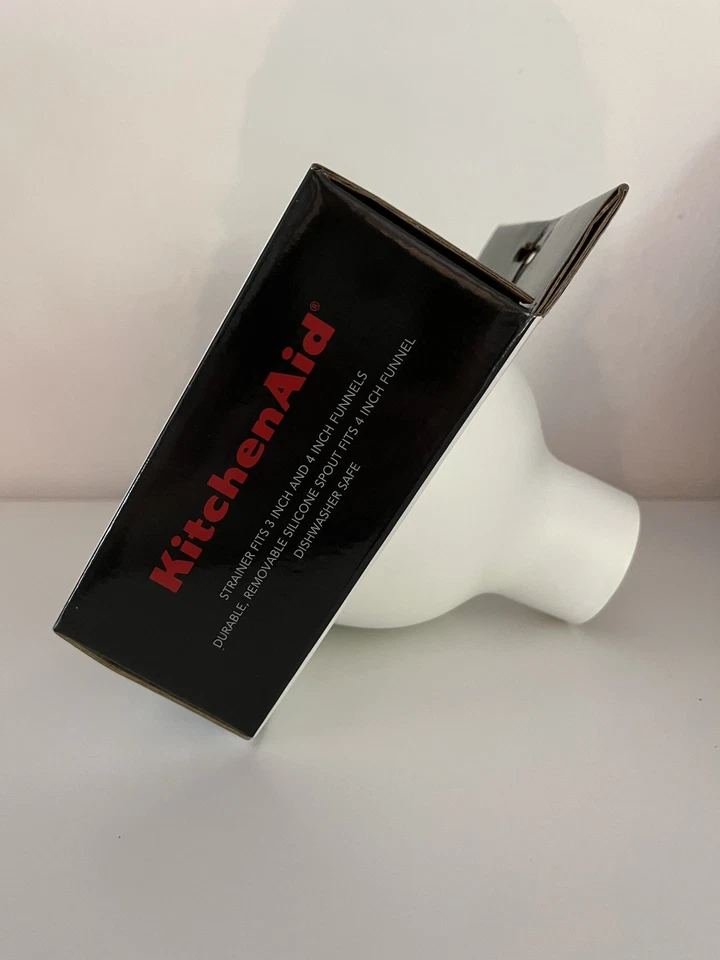 NEW KitchenAid 5 Piece Funnel Set, 3” 4” 5” With Removable Strainer And Spout - Image 3 of 4