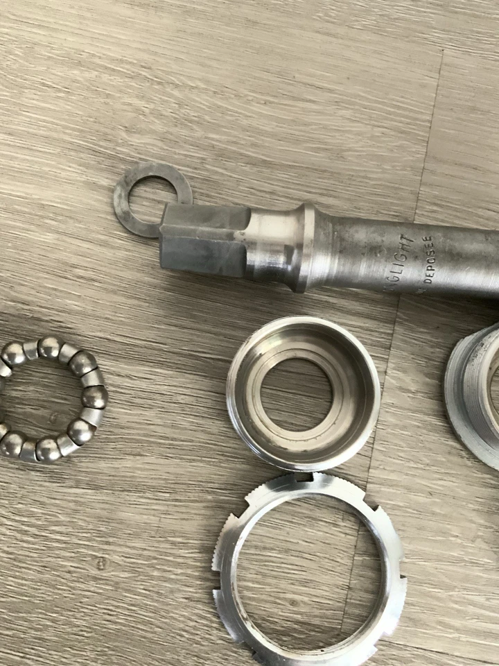 STRONGLIGHT COMPETITION BOTTOM BRACKET BRITISH THREADED 68-118 MM - Image 3 of 4