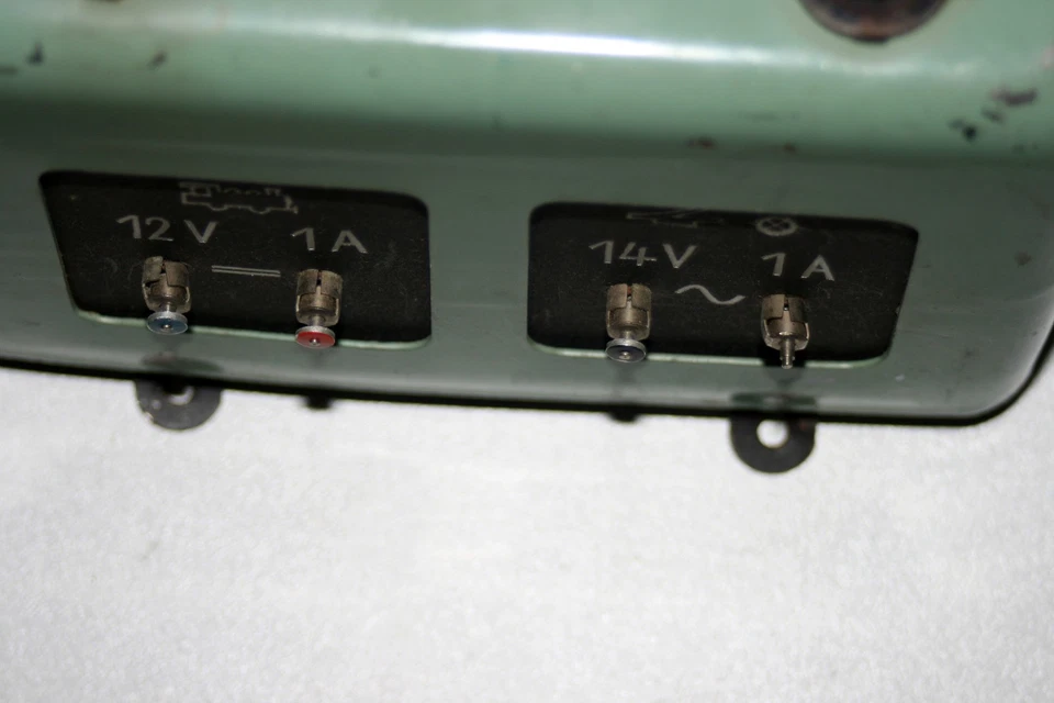 Trix Express Modelleisenbahn Fahrregler Trafo Wechselstrom 220 Volt, Defekt - Bild 3 von 3