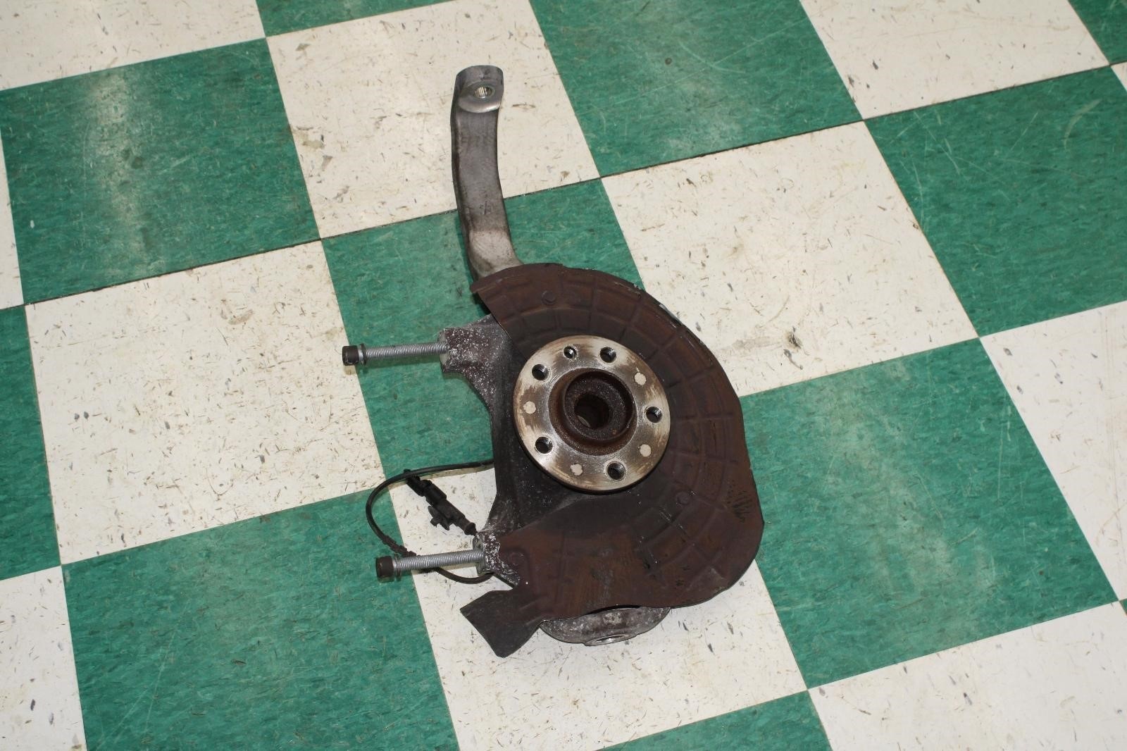 14-17 Ghibli Front Driver Side Left LH LF Spindle Knuckle Hub OEM Factory OE WTY