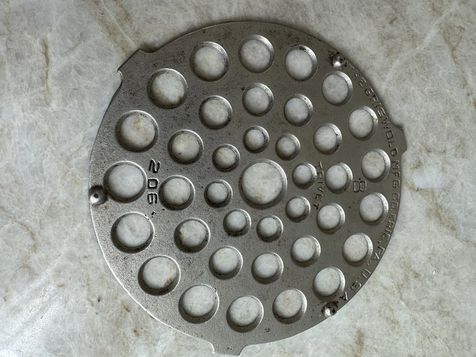 Griswold Cast Iron #8 206 Fully Marked Dutch Oven Trivet