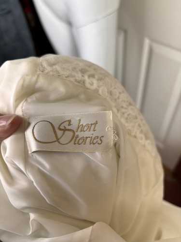 Vintage Short Stories Ivory Wedding Dress Vintage size 14 modern size 12 - Picture 7 of 12