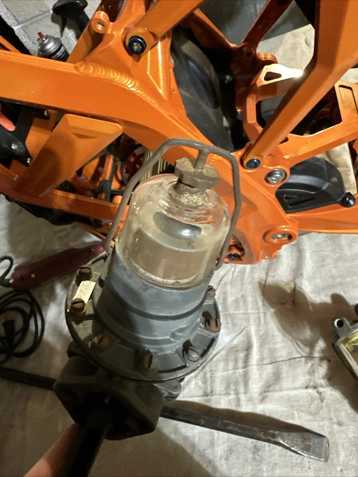 BOMBA DE COMBUSTIBLE AC DOBLE ACCIÓN # 4304 OEM Foto 4 de 4