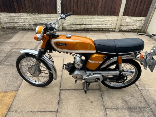 motorcycles scooters  - Picture 2 of 13