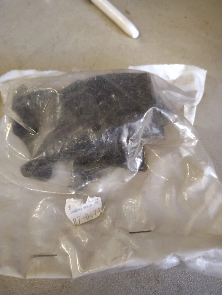 redmax throttle housing 180251 574049001 - Image 2 of 3