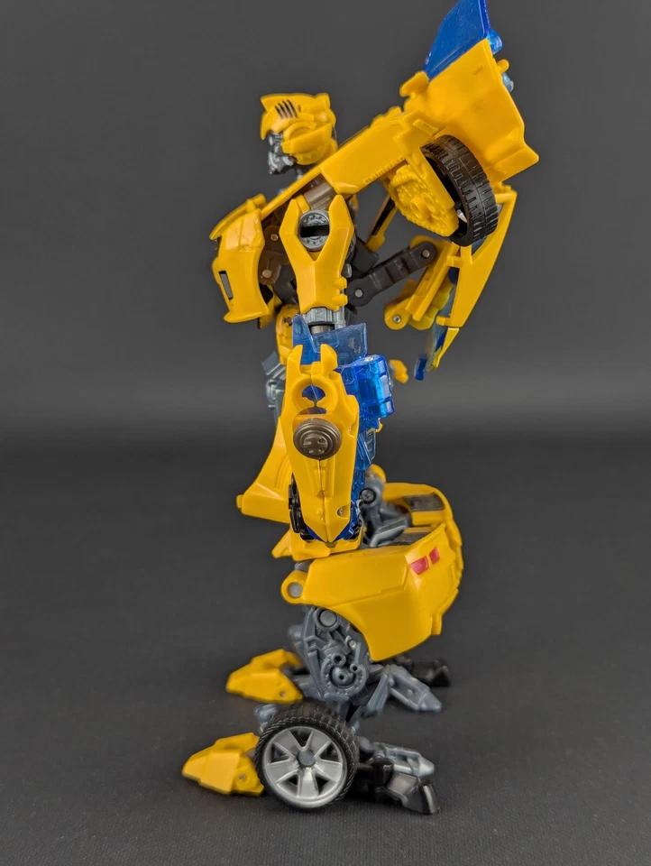 Transformers Autobot Alliance Battle Blade Bumblebee complete Takara HFTD AA-02 - Image 2 of 4