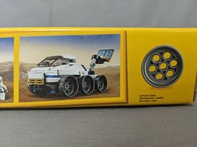 NEW LEGO CREATOR Space Shuttle Explorer (31066) - moonbase rover astronaut figs