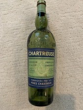 VINTAGE Chartreuse Liqueur Bottle - Green gla...
