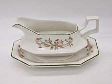 Johnson Brothers Eternal Beau Sauciere und St&auml;nder ein Sarina Mascheroni Design