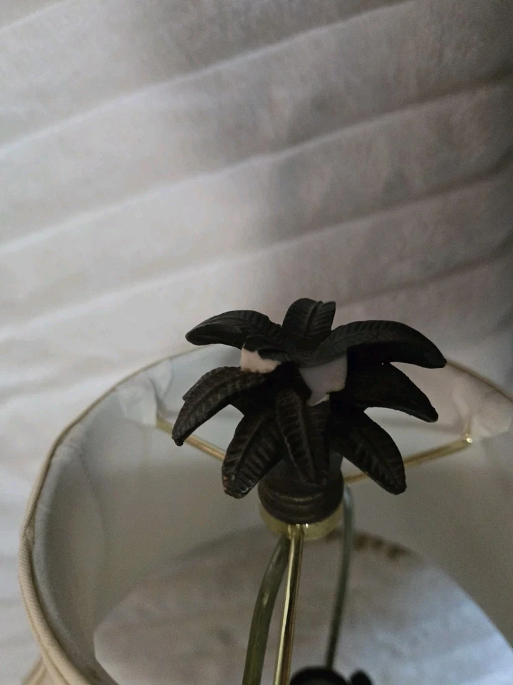 Tall Table Lamp/buffet Lamp With Palm Tree And 2 Elephants With Lampshade... - Image 4 of 4