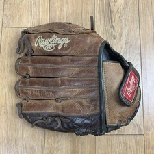 Rawlings Player Preferred 11-inch Youth Baseball Glove, Right-Hand Throw PP110BC