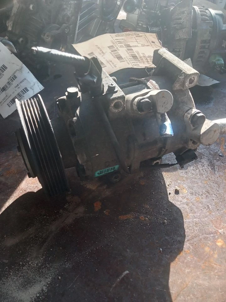 Used A/C Compressor fits: 2014 Hyundai Accent manual temperature control Grade A Foto 2 de 4