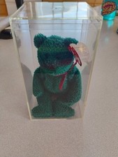 TY BEANIE BABY 2001 HOLIDAY TEDDY - with MINT TAGS - 2001 - RETIRED- With Case