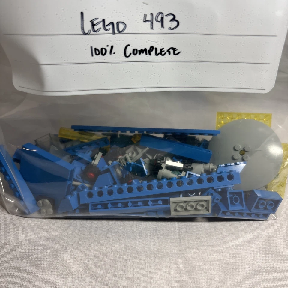 Lego Classic Space 493 Space Command Center - 100% Complete w/ Manual & Minifigs - Image 4 of 4