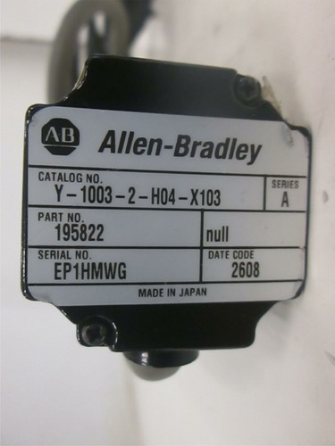 Allen-Bradley Y-1003-2-H04-X103, Servo Motor, Used - Picture 2 of 5