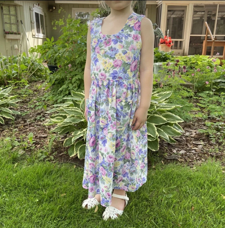 手工制作女孩 7/8 码? 花卉无袖背心裙小屋核心口袋紫色 — 第 3/4 张图片