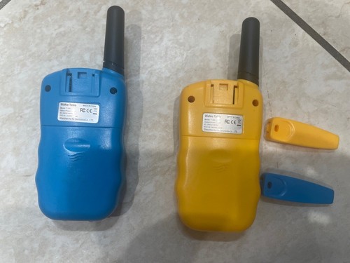 Travel Walkie Talkie Set T-388 Pink 3KM Range Flashlight VOX Hands Free - Picture 4 of 7