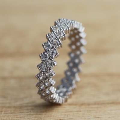 925 Sterlingsilber volle Ewigkeit Stapel Zick Zack Design CZ Bandring J-Q Größen