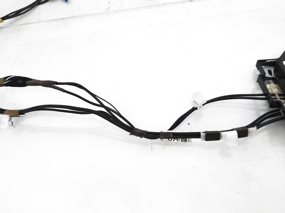 2020 丰田卡罗拉 Le Sedan 车顶导航 GPS 天线 86880-06010 — 第 4/4 张图片