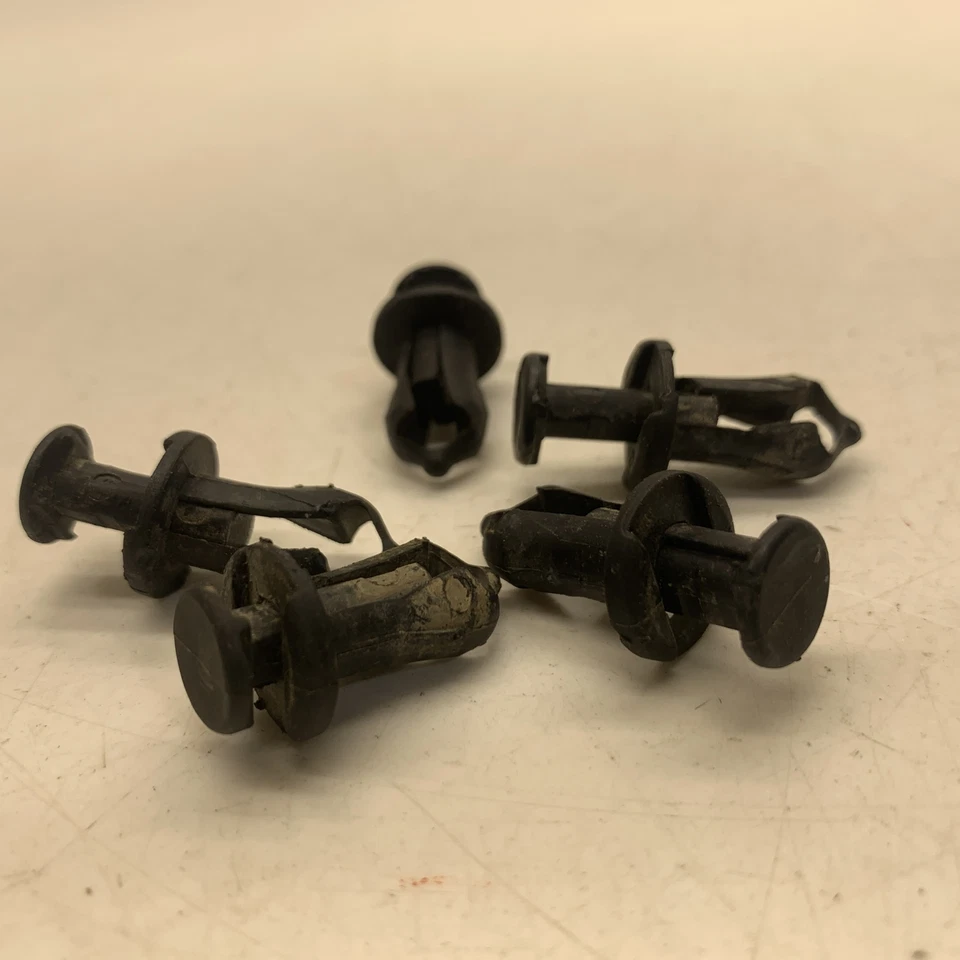 Clip protector contra salpicaduras - Honda Pioneer 500 2015 Foto 3 de 3