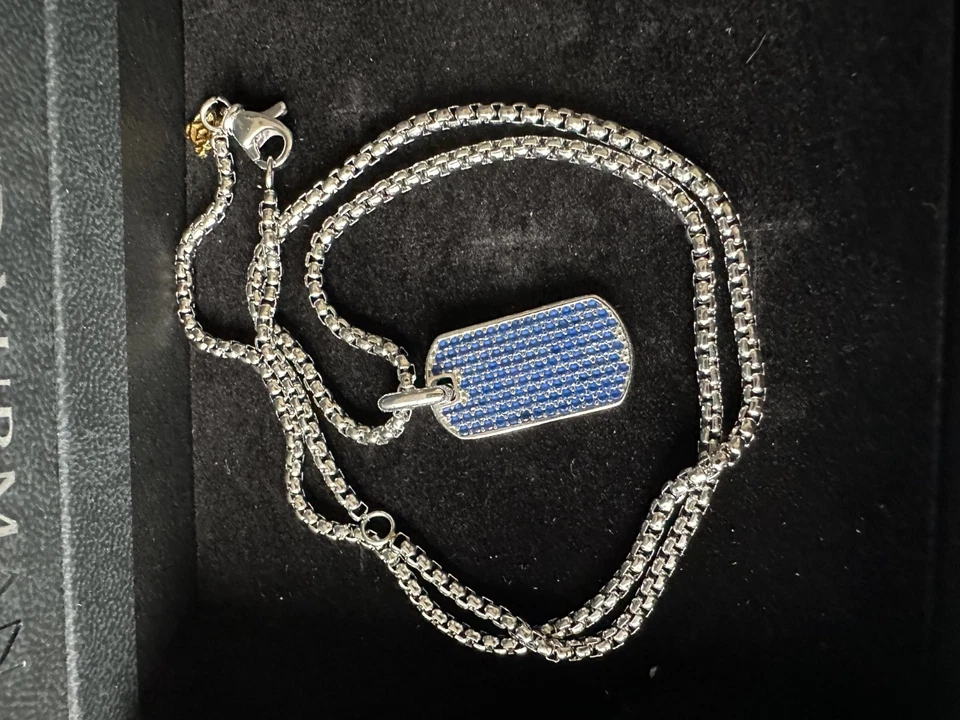 Collar David Yurman Plata de Ley con Zafiros Chevron Etiqueta de Perro Longitud 22" Foto 4 de 4