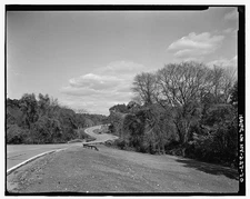 70. Hill and valley view of parkway north of Virginia Avenue. Bronx River