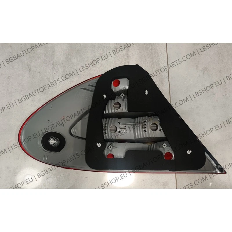 Luz Trasera Izquierda Mercedes-Benz Clase E W211 Sedán/Sedán (2006-2009) - DEPO Foto 2 de 2