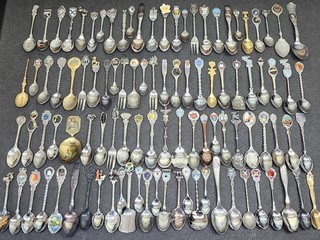 Lot of 100 Assorted World Travel Souvenir Collector Spoons