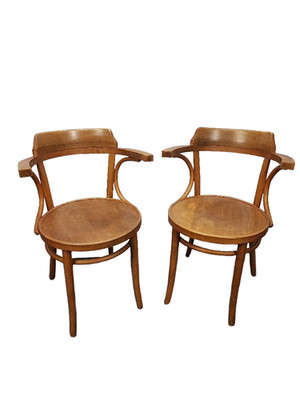 2x Bugholz Armlehnstuhl Paar Kaffeehausstuhl Thonet-Stil Vintage Buche