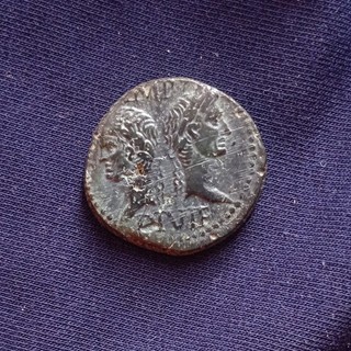 Monnaie romaine magnifique colnem