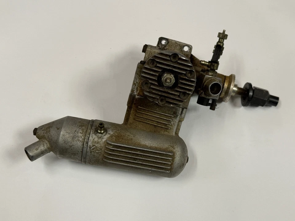 Nice O.S. OS .40 40 FP Two Stroke Nitro RC Remote Control Airplane Engine - Image 2 of 2