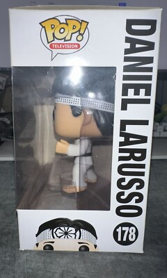 特撮 FunKo POP Movies: The Karate Kid - Daniel Larusso Toy Figure Amazon.com: Funko Karate Kid - Daniel Larusso : Funko Pop