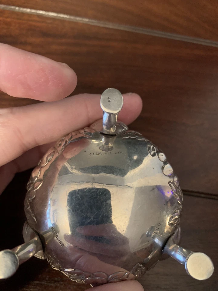 Plato de sal abierto Repousse - 3 en total - Gorham vintage esterlina con interior dorado Foto 4 de 4