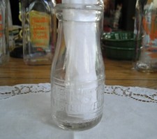 Vintage BESTS 5 1/2 Glass HALF PINT Milk Bott...