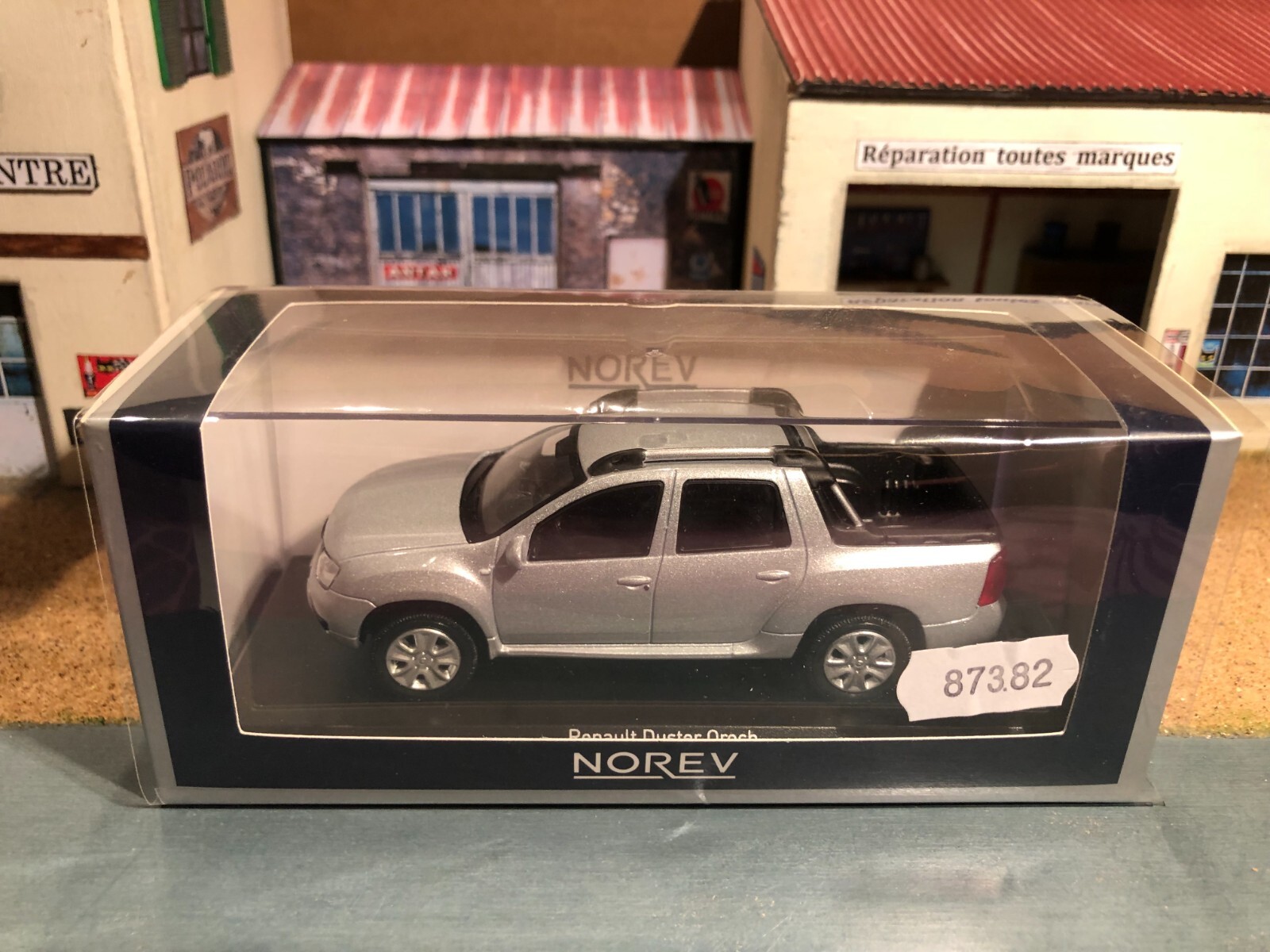 Miniature Renault Duster Oroch 2016 Norev 1/43 en boîte d'origine collection