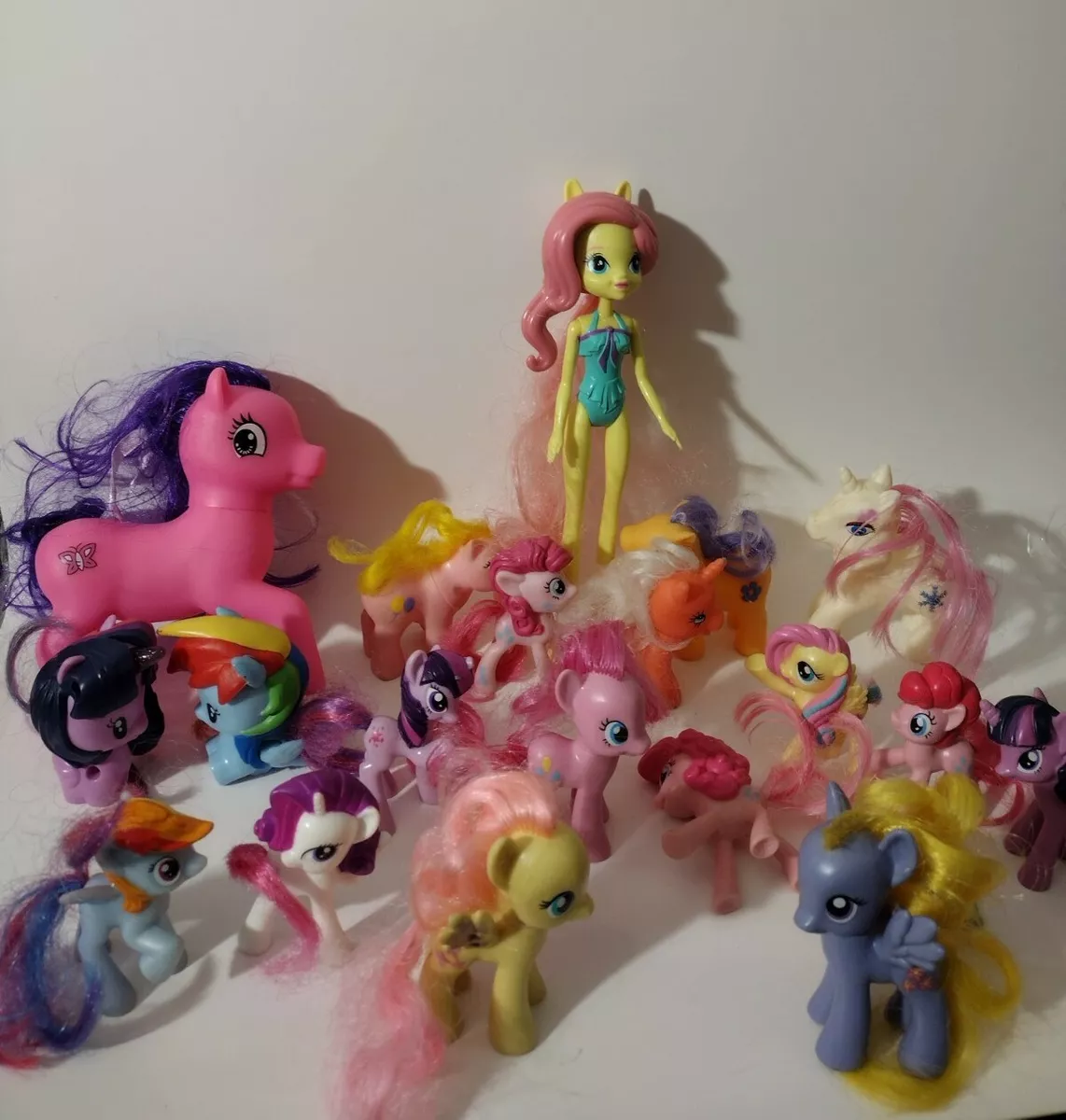 My Little Pony Figurines Mixed Lot of 20+ Various Sizes MLP Brushable read desc.