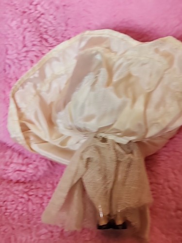 VINTAGE 8” -“BRIDE” DOLL -VERY RARE!! - Picture 17 of 21