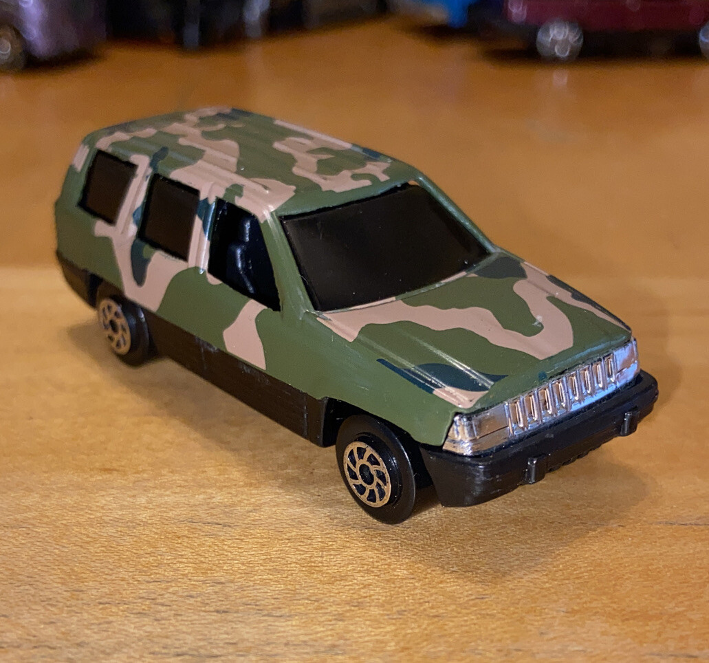 Vintage Yatming 1996 Jeep Grand Cherokee ZJ Diecast 4x4 #827