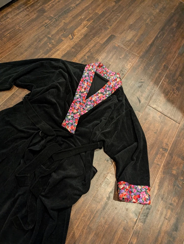 Bata vintage Vanity Fair para mujer L con ribete floral con cinturón abrigo años 70 80 salón Foto 4 de 4