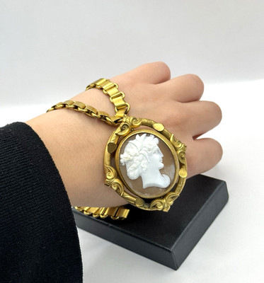 Antike 1860 Cameo Brosche Anhänger mit massiver Halskette XXL Statement